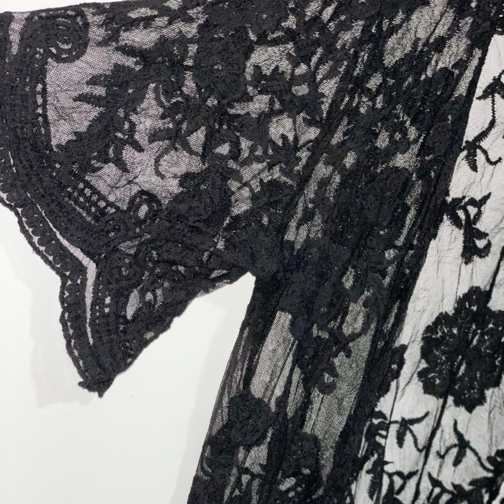 Express Kimono Lace Cover-Up - Picture 7 of 10